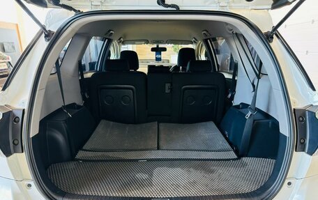 Toyota Wish II, 2012 год, 1 649 000 рублей, 19 фотография