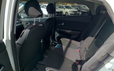 KIA Rio III рестайлинг, 2017 год, 989 000 рублей, 8 фотография