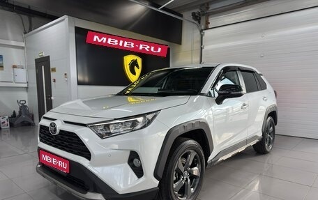 Toyota RAV4, 2023 год, 3 590 000 рублей, 1 фотография