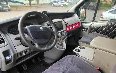 Renault Trafic, 2007 год, 1 260 000 рублей, 2 фотография