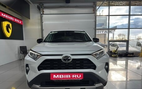Toyota RAV4, 2023 год, 3 590 000 рублей, 2 фотография
