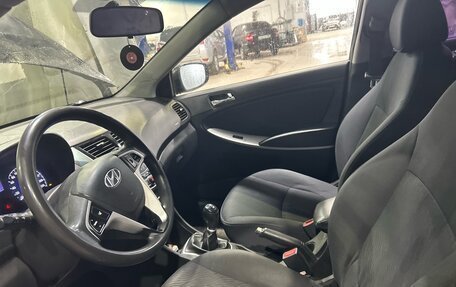 Hyundai Solaris II рестайлинг, 2012 год, 630 000 рублей, 6 фотография