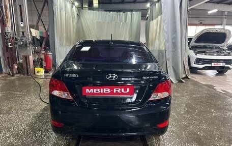 Hyundai Solaris II рестайлинг, 2012 год, 630 000 рублей, 4 фотография