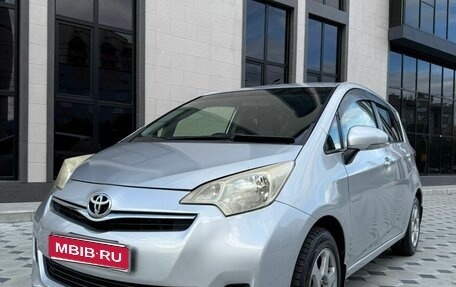 Toyota Ractis II, 2013 год, 799 000 рублей, 1 фотография