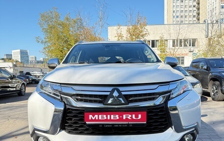 Mitsubishi Pajero Sport III рестайлинг, 2018 год, 3 490 000 рублей, 1 фотография