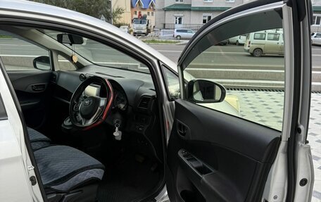 Toyota Ractis II, 2013 год, 799 000 рублей, 3 фотография