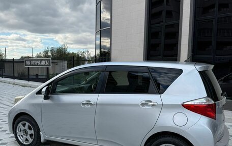Toyota Ractis II, 2013 год, 799 000 рублей, 2 фотография