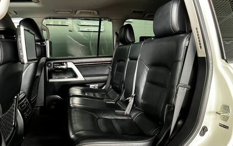 Toyota Land Cruiser 200, 2013 год, 2 999 000 рублей, 10 фотография