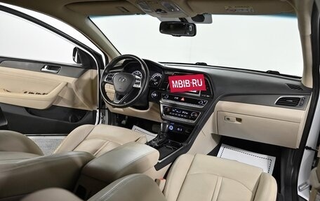 Hyundai Sonata VII, 2019 год, 1 419 000 рублей, 13 фотография