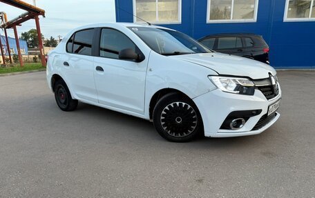 Renault Logan II, 2019 год, 700 000 рублей, 2 фотография