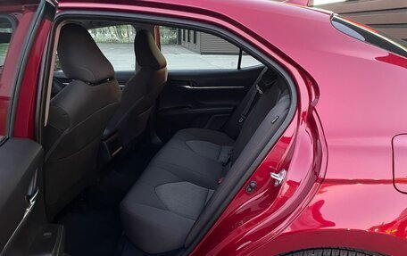 Toyota Camry, 2022 год, 2 750 000 рублей, 9 фотография