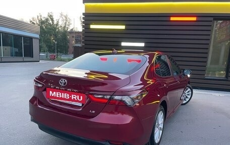 Toyota Camry, 2022 год, 2 750 000 рублей, 11 фотография