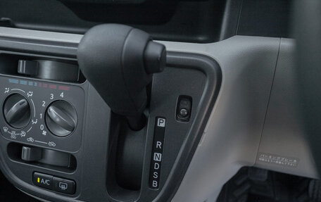 Toyota Passo III, 2017 год, 859 000 рублей, 12 фотография