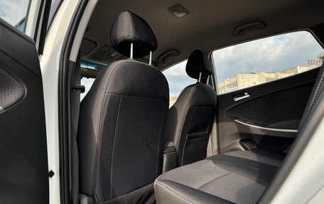 Hyundai Solaris II рестайлинг, 2015 год, 1 090 000 рублей, 8 фотография