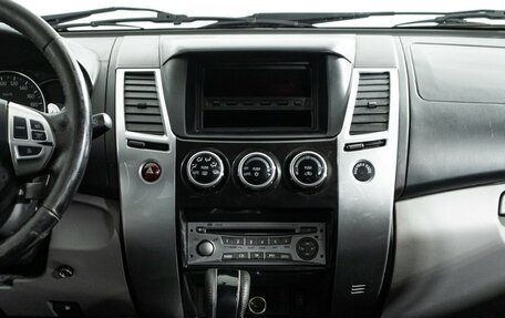 Mitsubishi Pajero Sport II рестайлинг, 2013 год, 1 799 777 рублей, 14 фотография