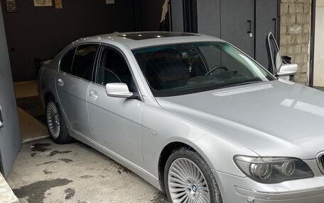BMW 7 серия, 2008 год, 1 900 000 рублей, 3 фотография