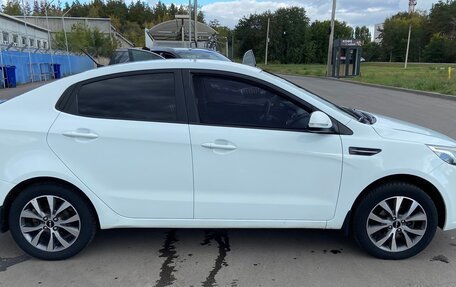 KIA Rio III рестайлинг, 2013 год, 800 000 рублей, 5 фотография