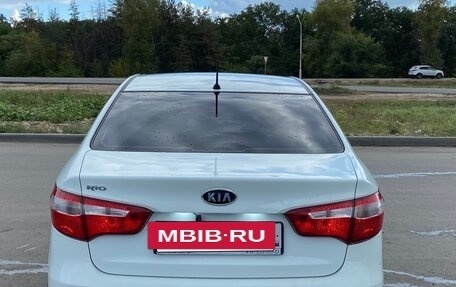 KIA Rio III рестайлинг, 2013 год, 800 000 рублей, 6 фотография