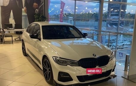 BMW 3 серия, 2019 год, 2 900 000 рублей, 4 фотография