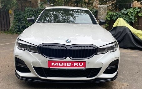 BMW 3 серия, 2019 год, 2 900 000 рублей, 10 фотография