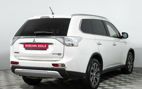Mitsubishi Outlander III рестайлинг 3, 2014 год, 1 899 700 рублей, 5 фотография