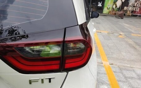 Honda Fit, 2022 год, 1 370 000 рублей, 7 фотография