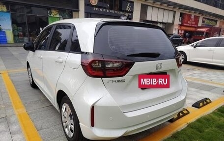 Honda Fit, 2022 год, 1 370 000 рублей, 5 фотография