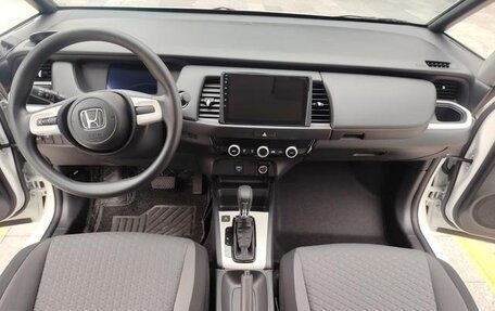 Honda Fit, 2022 год, 1 370 000 рублей, 13 фотография