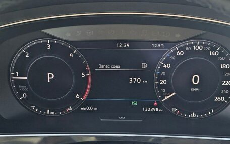 Volkswagen Tiguan II, 2018 год, 2 400 000 рублей, 6 фотография