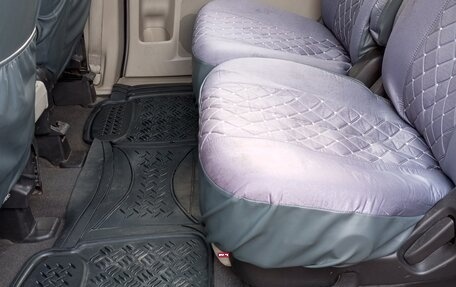 Mazda MPV III, 2006 год, 700 000 рублей, 15 фотография