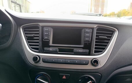Hyundai Solaris II рестайлинг, 2018 год, 1 099 000 рублей, 18 фотография