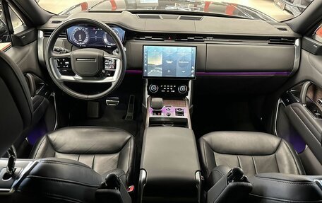 Land Rover Range Rover IV рестайлинг, 2022 год, 17 990 000 рублей, 10 фотография