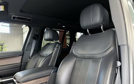 Land Rover Range Rover IV рестайлинг, 2022 год, 17 990 000 рублей, 9 фотография