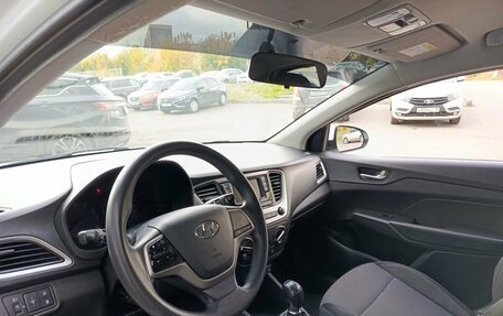 Hyundai Solaris II рестайлинг, 2018 год, 1 099 000 рублей, 20 фотография