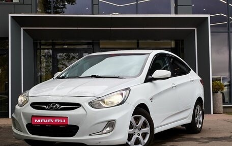 Hyundai Solaris II рестайлинг, 2013 год, 600 000 рублей, 1 фотография