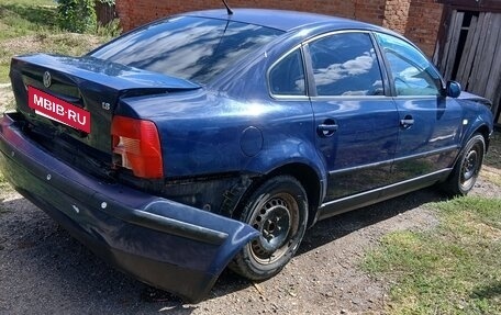 Volkswagen Passat B5+ рестайлинг, 1998 год, 180 000 рублей, 4 фотография