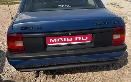 Opel Vectra A, 1993 год, 250 000 рублей, 5 фотография