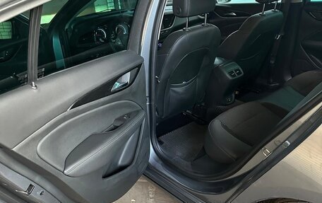 Opel Insignia II рестайлинг, 2019 год, 1 600 000 рублей, 2 фотография