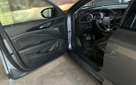 Opel Insignia II рестайлинг, 2019 год, 1 600 000 рублей, 3 фотография