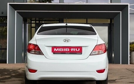 Hyundai Solaris II рестайлинг, 2013 год, 600 000 рублей, 2 фотография