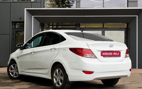 Hyundai Solaris II рестайлинг, 2013 год, 600 000 рублей, 5 фотография