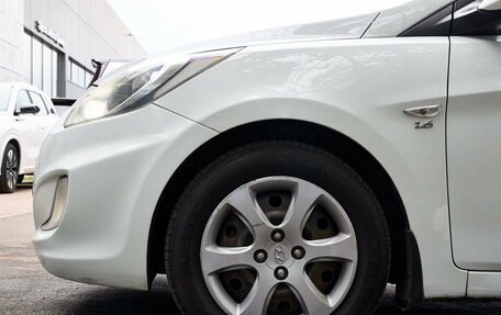 Hyundai Solaris II рестайлинг, 2013 год, 600 000 рублей, 13 фотография