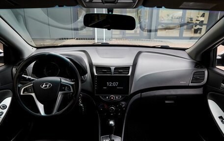 Hyundai Solaris II рестайлинг, 2013 год, 600 000 рублей, 29 фотография