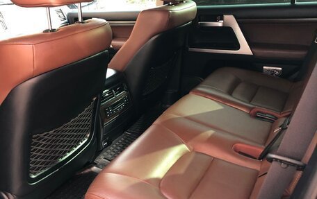 Toyota Land Cruiser 200, 2016 год, 7 000 000 рублей, 6 фотография