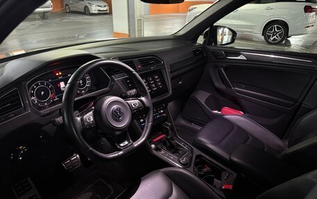 Volkswagen Tiguan II, 2018 год, 2 990 000 рублей, 13 фотография