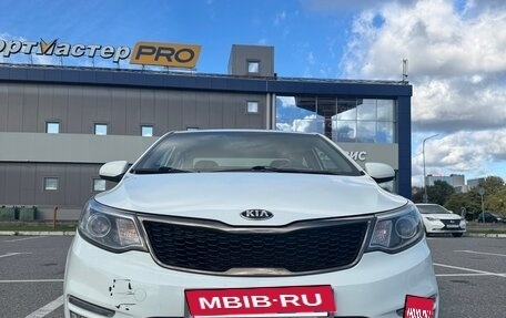 KIA Rio III рестайлинг, 2016 год, 1 000 000 рублей, 4 фотография