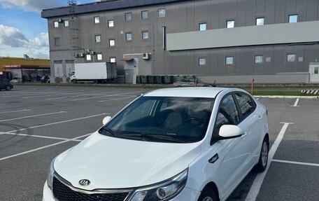 KIA Rio III рестайлинг, 2016 год, 1 000 000 рублей, 3 фотография