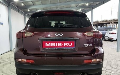 Infiniti QX50 I рестайлинг, 2014 год, 1 749 000 рублей, 4 фотография