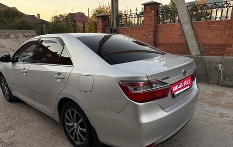 Toyota Camry, 2015 год, 1 970 000 рублей, 3 фотография