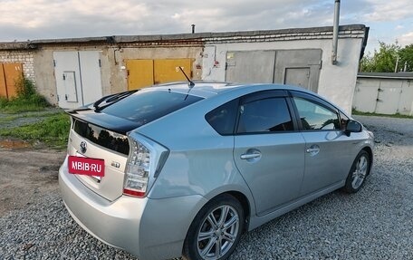 Toyota Prius, 2010 год, 850 000 рублей, 3 фотография